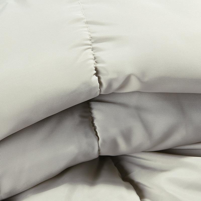 LUNÉA "Winter Desire" - Luxusjacke mit Fellkapuze